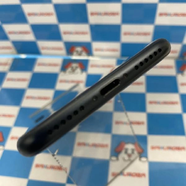 iPhoneSE 第3世代 SoftBank版SIMフリー 64GB MMYC3J/A A2782