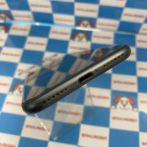 iPhone8 au版SIMフリー 256GB MQ842J/A A1906 極美品 スペースグレイ