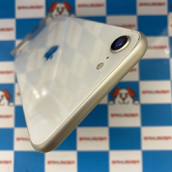 iPhoneSE 第3世代 au版SIMフリー 64GB MMYD3J/A A2782ジャンク品