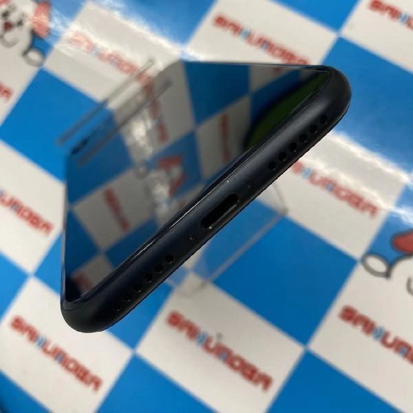 iPhoneSE 第3世代 SoftBank版SIMフリー 128GB MMYG3J/A A2782 極美品