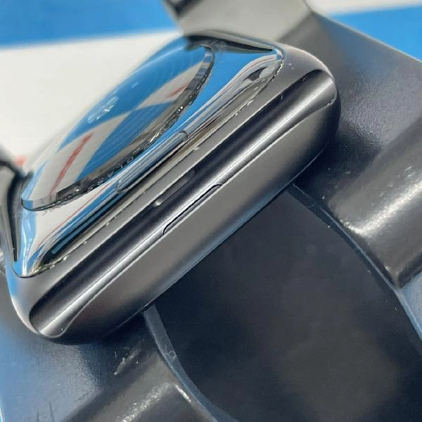 Apple Watch SE GPSモデル 32GB MYDT2J/A A2352