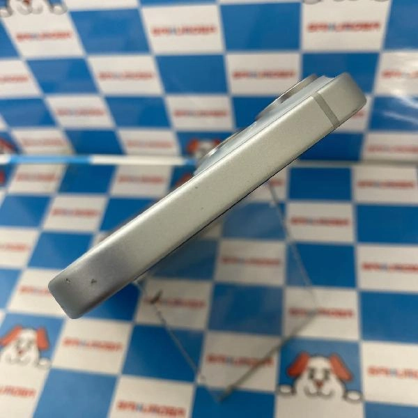 iPhone15 Apple版SIMフリー 128GB MTML3J/A A3089 美品