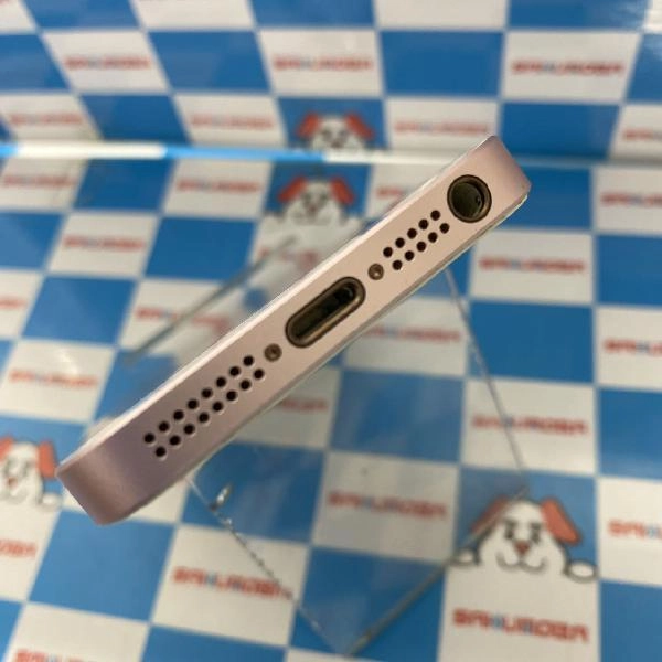 iPhoneSE au版SIMフリー 128GB MP892J/A A1723