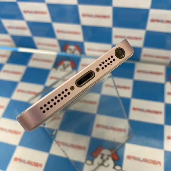 iPhoneSE au版SIMフリー 64GB MLXQ2J/A A1723