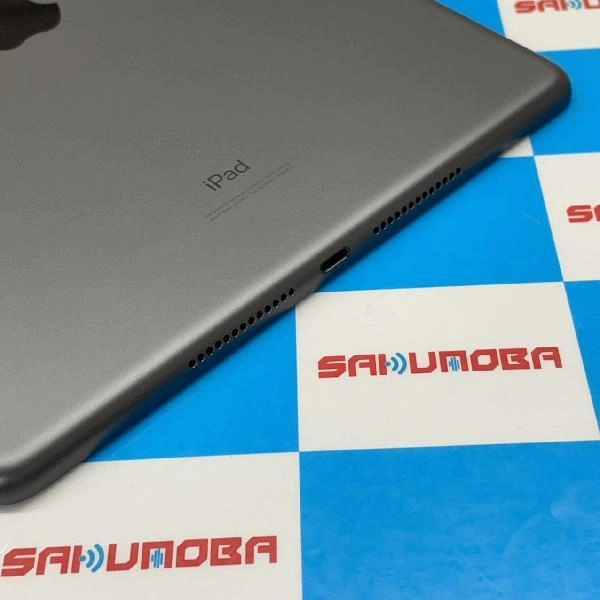 iPad 第8世代 SoftBank版SIMフリー 32GB MYMH2J/A A2429 極美品