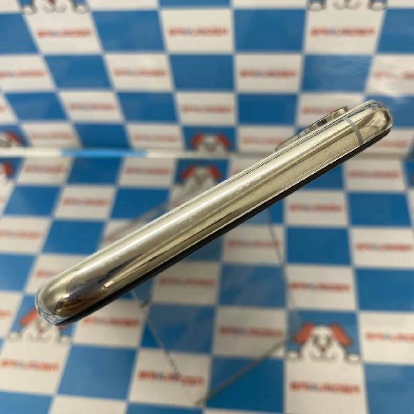 iPhoneXS Max docomo版SIMフリー 64GB MT6R2J/A ジャンク品 シルバー