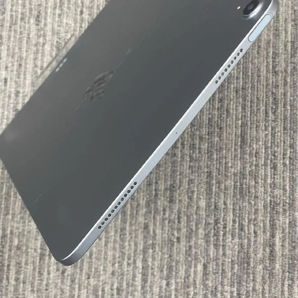 iPad Air 第4世代 Wi-Fiモデル 64GB MYFN2J/A A2316 ジャンク品 シルバー