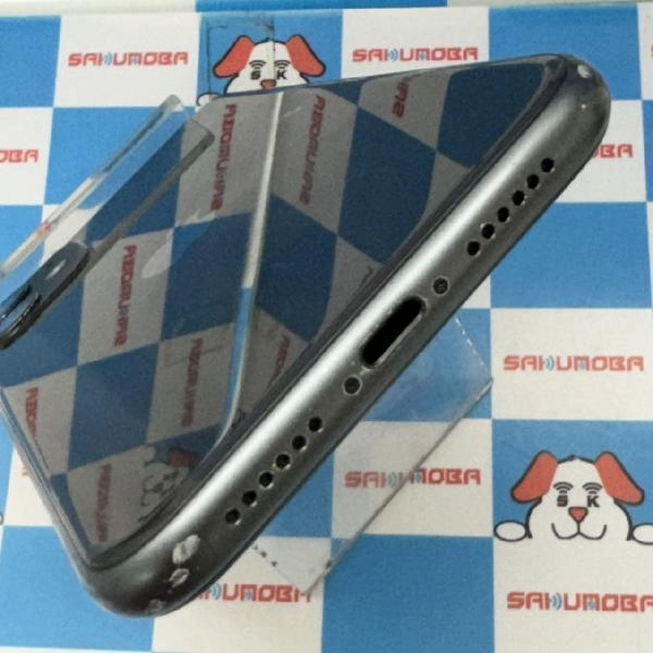 iPhone11 Apple版SIMフリー 64GB MWLT2VN/A A2221 ジャンク品 ブラック