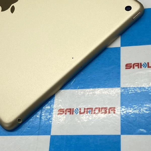 iPad 第5世代 Wi-Fiモデル 32GB MPGT2J/A A1822 極美品