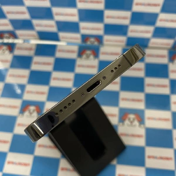 iPhone12 Pro au版SIMフリー 128GB MGM53J/A A2406 ジャンク品 グラファイト