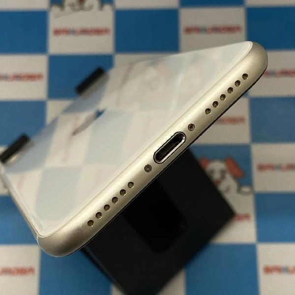 iPhoneSE 第3世代 SoftBank版SIMフリー 64GB MMYD3J/A A2782 美品