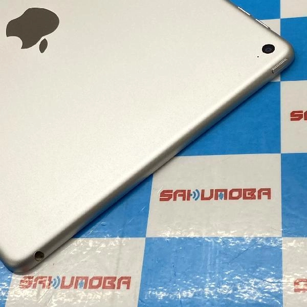 iPad Air 第2世代 Wi-Fiモデル 64GB MGKM2FD/A A1566 訳あり品 シルバー