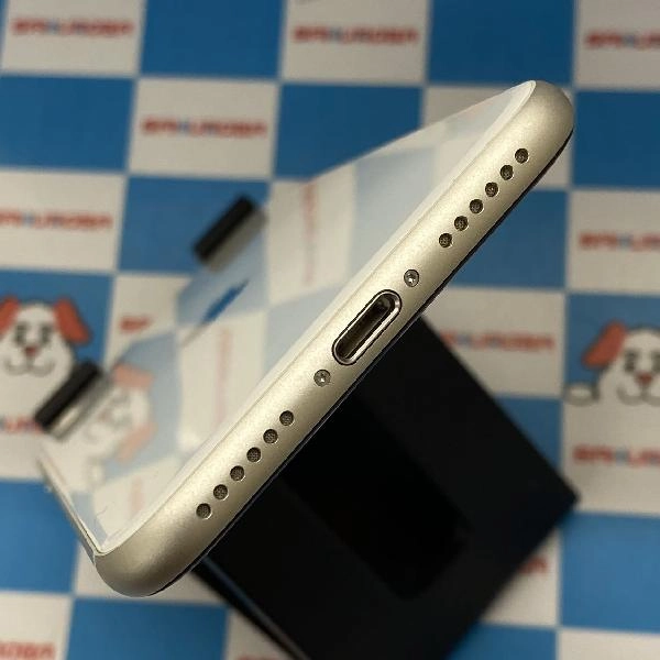 iPhoneSE 第3世代 Apple版SIMフリー 128GB MMYG3J/A A2782 極美品