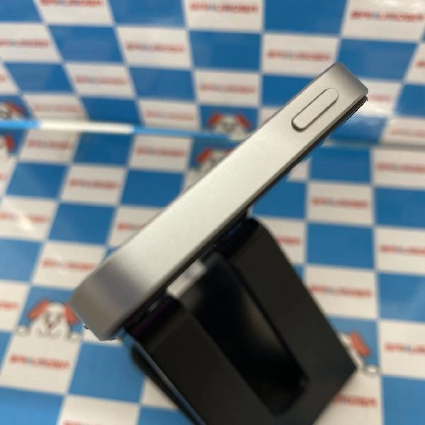 iPhoneSE SoftBank版SIMフリー 32GB MP822J/A A1723 極美品