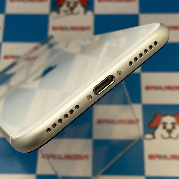 iPhoneSE 第2世代 au版SIMフリー 64GB NX9T2J/A A2296 美品 ホワイト