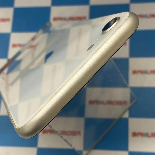 iPhoneSE 第3世代 au版SIMフリー 64GB MMYD3J/A A2782 美品