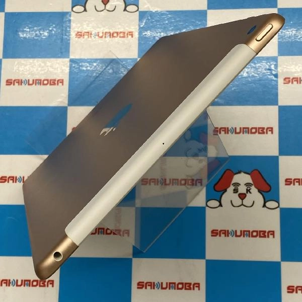 iPad 第6世代 docomo版SIMフリー 32GB MRM02J/A A1954 極美品