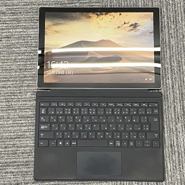 Surface Pro 5  4GB 128GB プラチナ