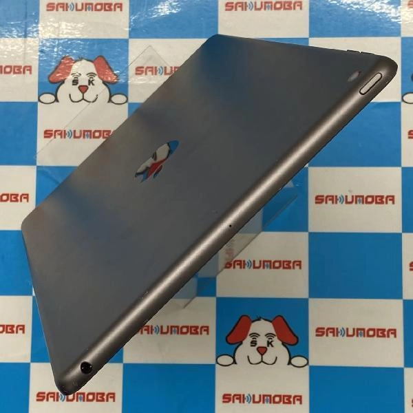 iPad 第8世代 Wi-Fiモデル 32GB MYL92J/A A2270