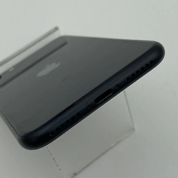 iPhoneSE 第3世代 docomo版SIMフリー 64GB MMYC3J/A A2782