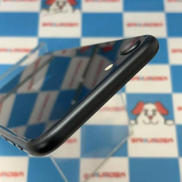 iPhoneSE 第3世代 docomo版SIMフリー 64GB MMYC3J/A A2782