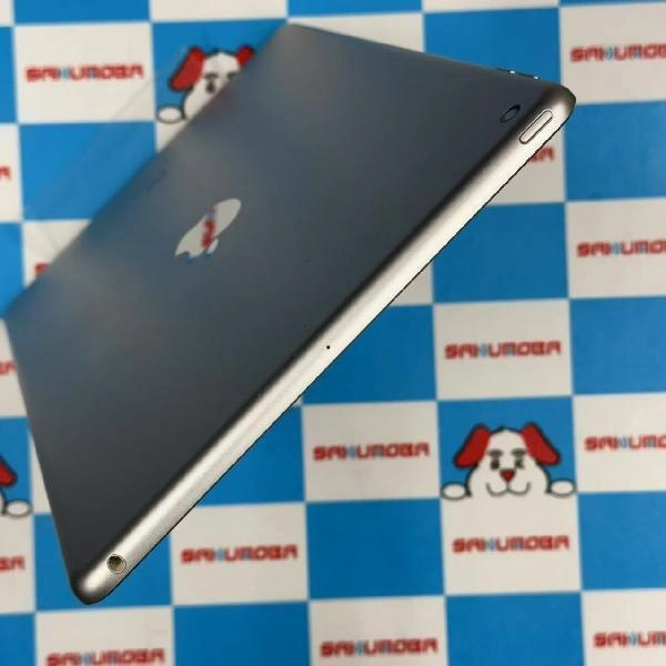 iPad 第8世代 Wi-Fiモデル 32GB MYLA2J/A A2270