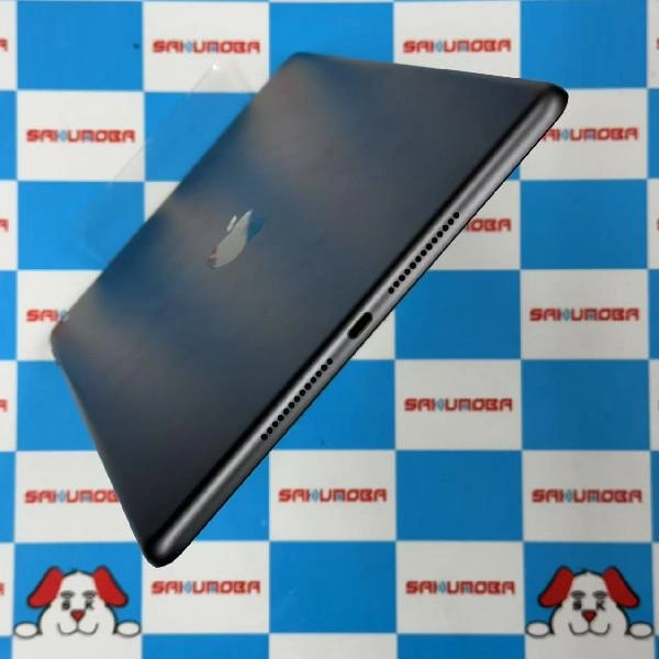 iPad 第8世代 Wi-Fiモデル 32GB MYL92J/A A2270 極美品