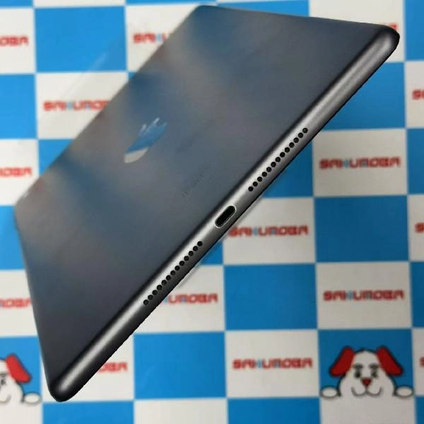 iPad 第8世代 Wi-Fiモデル 32GB MYL92J/A A2270