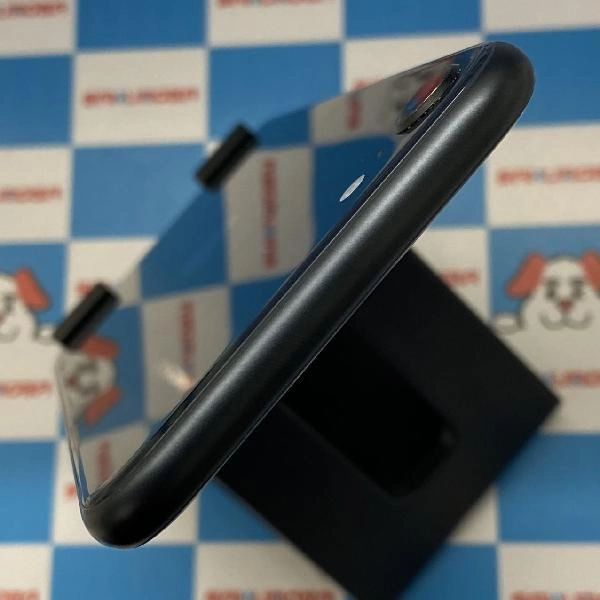 iPhoneSE 第3世代 Apple版SIMフリー 128GB NMYF3J/A A2782 美品