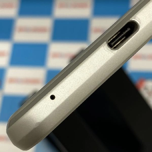 AQUOS sense3 basic SHV48 au 128GB