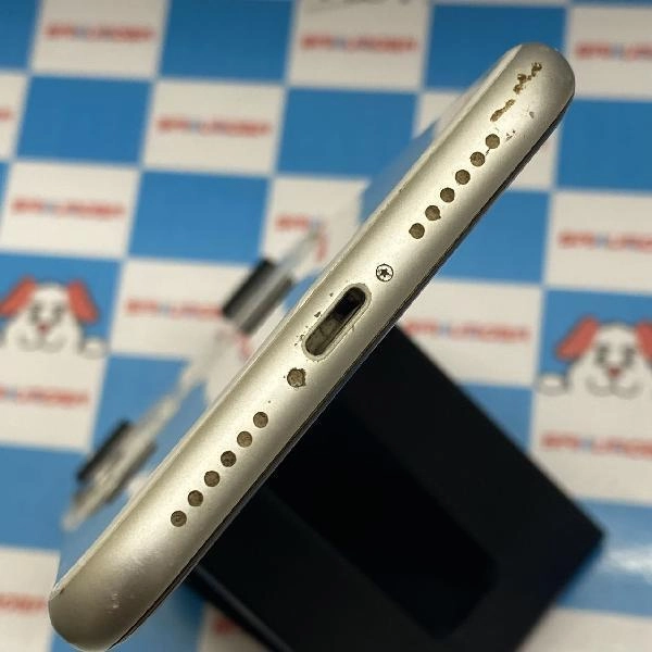 iPhone11 docomo版SIMフリー 256GB MWM82J/A A2221 ジャンク品 ホワイト