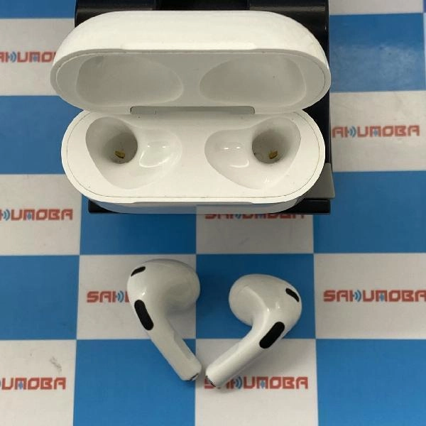 Apple AirPods 第3世代 MagSafe充電ケース付き  A2564 ホワイト