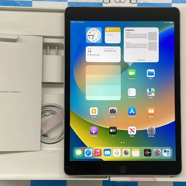 iPad 第9世代 Wi-Fiモデル 64GB MK2L3J/A A2602 美品