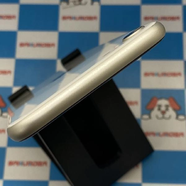 iPhoneSE 第3世代 SoftBank版SIMフリー 64GB MMYD3J/A A2782