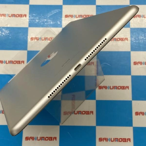 iPad 第6世代 docomo版SIMフリー 32GB MR6P2J/A ジャンク品