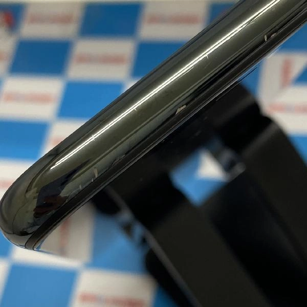 iPhone11 Pro Max docomo版SIMフリー 256GB NWHM2J/A A2218 ジャンク品 ミッドナイトグリーン