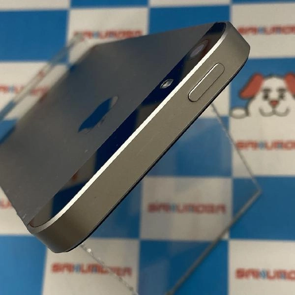 iPhoneSE SoftBank版SIMフリー 32GB MP822J/A A1723