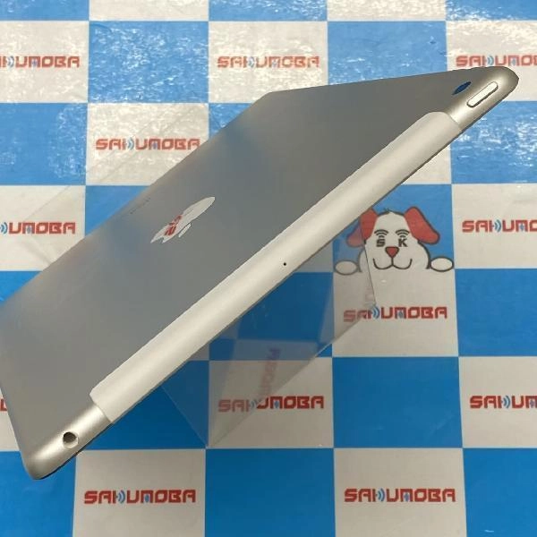 iPad 第7世代 au版SIMフリー 32GB MW6C2J/A A2198 極美品 シルバー