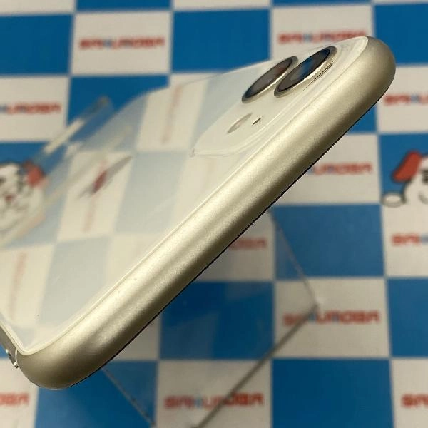 iPhone11 docomo版SIMフリー 128GB MWM22J/A A2221 ジャンク品 ホワイト