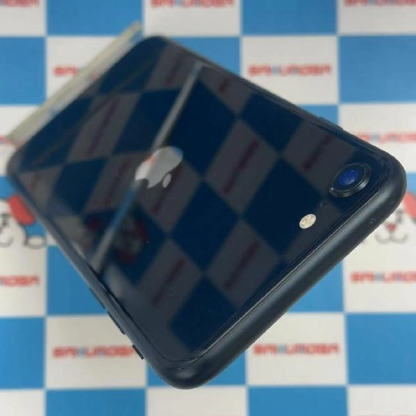 iPhoneSE 第3世代 au版SIMフリー 128GB MMYF3J/A A2782