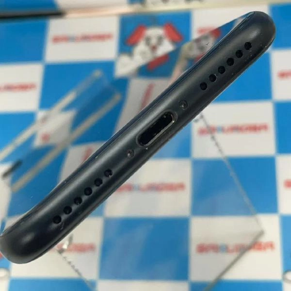 iPhoneSE 第3世代 SoftBank版SIMフリー 64GB MMYC3J/A A2782