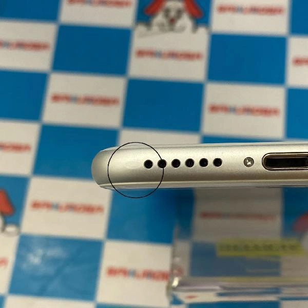 iPhone8 Apple版SIMフリー 128GB MX1E2J/A A1906 極美品 シルバー