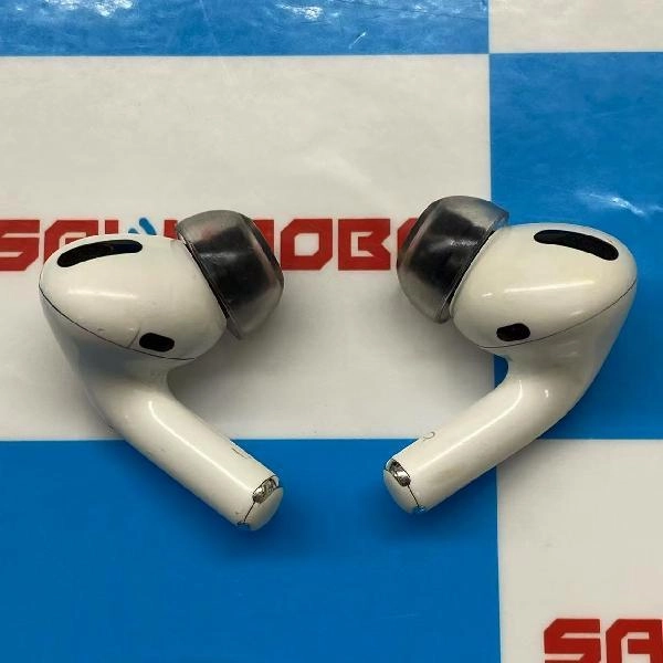 AirPods Pro MagSafe対応  MLWK3J/A ホワイト