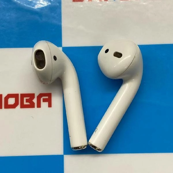 Apple AirPods 第2世代 with Wireless Charging Case  MRXJ2J/A ホワイト