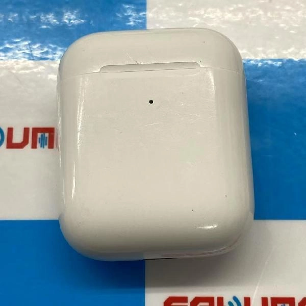 Apple AirPods 第2世代 with Wireless Charging Case  MRXJ2J/A ホワイト