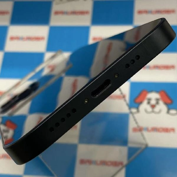 iPhone13 docomo版SIMフリー 128GB MLNC3J/A A2631 美品