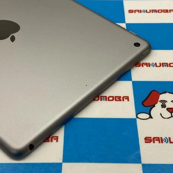 iPad 第6世代 Wi-Fiモデル 32GB MR7F2J/A A1893 極美品