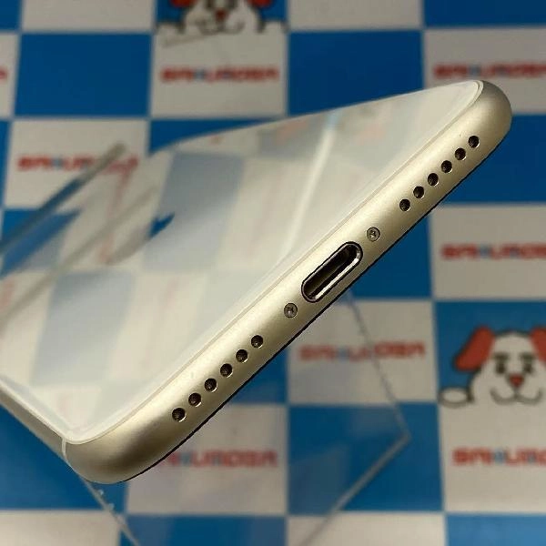iPhoneSE 第3世代 Apple版SIMフリー 64GB MMYD3J/A A2782 新品同様