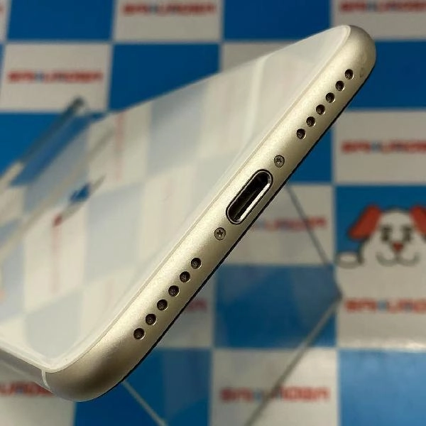 iPhoneSE 第3世代 SoftBank版SIMフリー 64GB MMYD3J/A A2782 極美品