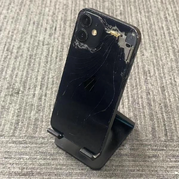 iPhone12 mini Apple版SIMフリー 64GB NGA03J/A A2398 ジャンク品 ブラック